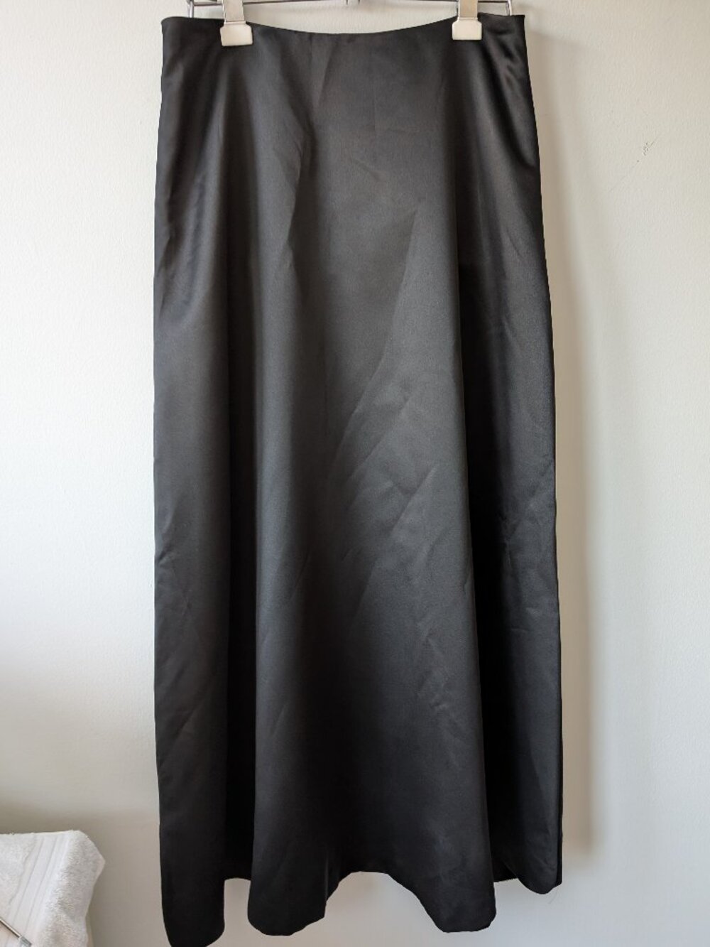 Ann Taylor Black Satin Maxi Skirt Size 8 Formal Evening A-Line